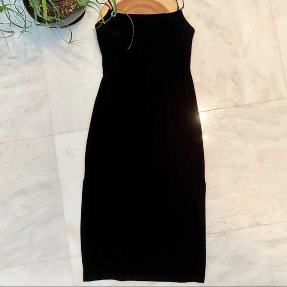 🎉HP🎉 MNG NIGHT BY MANGO BLACK VELVET DRESS - Picture 12 of 16